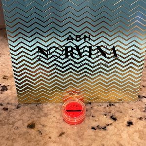 💙💛💚✨✨🏝🏝🏝Norvina Volume 2 bundle w Suva liner